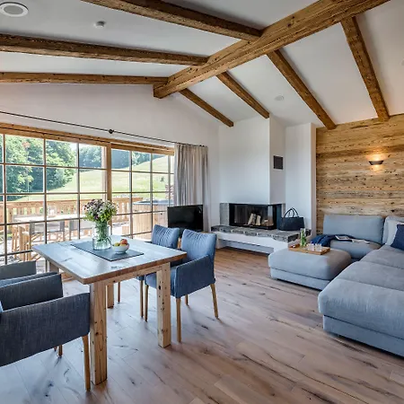 Chiemsee Apartmanhotel 4*